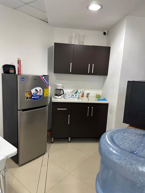 Office for sale - Tornillo Building (F & amp; F Tower)