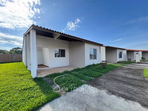 HOUSE FOR SALE IN PH THE STRAWBERRIES - TREE - 124; THE JETS
