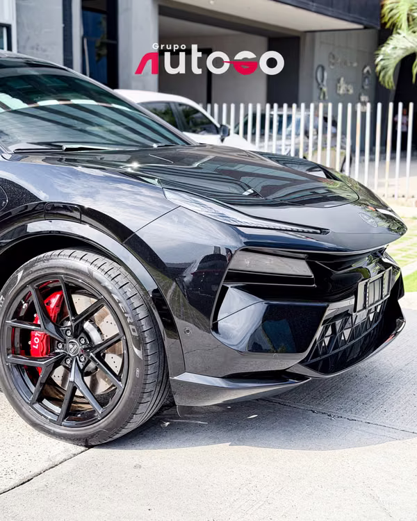 Lotus Eletre 2025