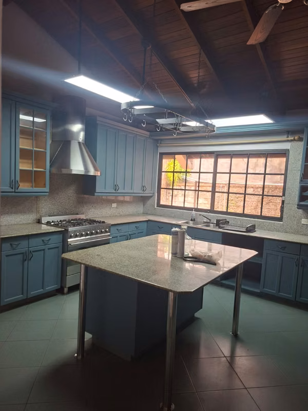VENTA CASA EN ALAMEDA