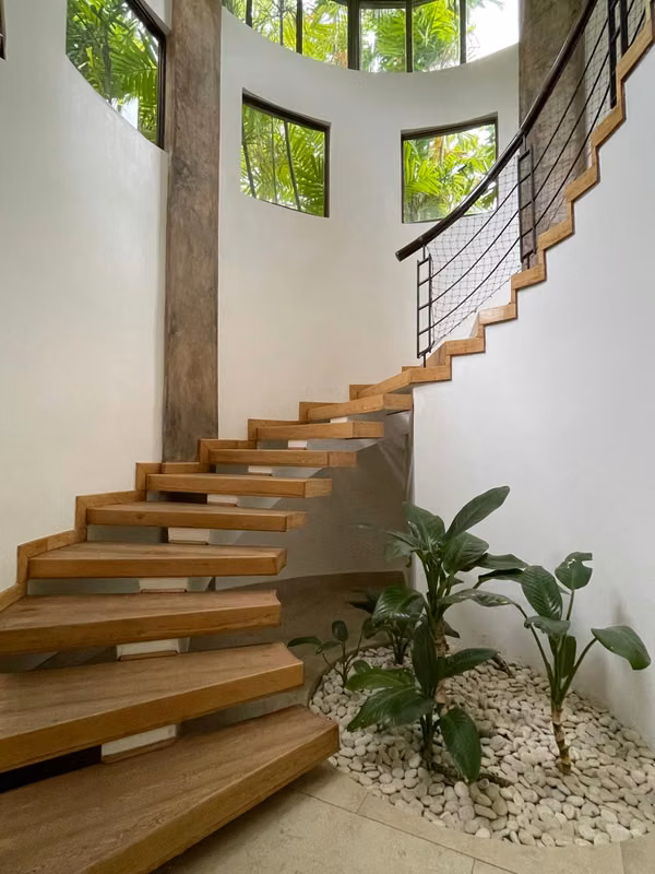 House in Albrook, near City of Knowledge, Clayton, Embassy Club, Cardenas