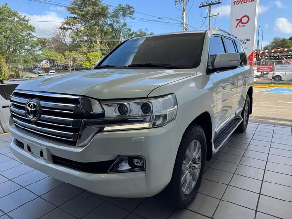TOYOTA LAND CRUISER