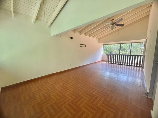 ¡ÚLTIMO REMATE! Mansión Natural en Las Cumbres – 1,603 m²