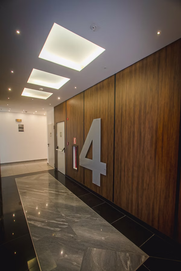Office furnished for Sale in beautiful view - Direct funding available