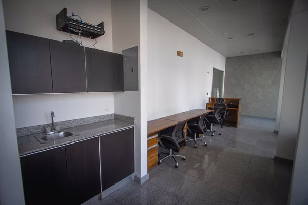 Office furnished for Sale in beautiful view - Direct funding available