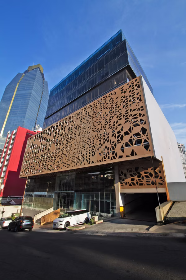 Office furnished for rent in beautiful view