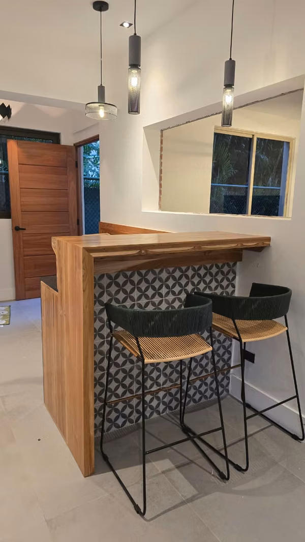 Melissa Foster Luxury Sells Exclusive House in PH Embassy Gardens Clayton MFR1953