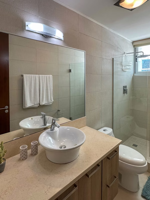 VENDO APARTAMENTO FRENTE AL MAR EN PLAYA GORGONA - PH BAHÍA - BV