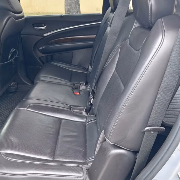 Acura MDX full extras Año: 2017 Kilometraje: 89,623 kms