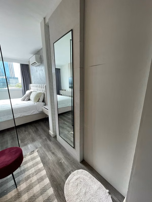 Apartment for sale in Costa del Este near DHL. Remodeled.