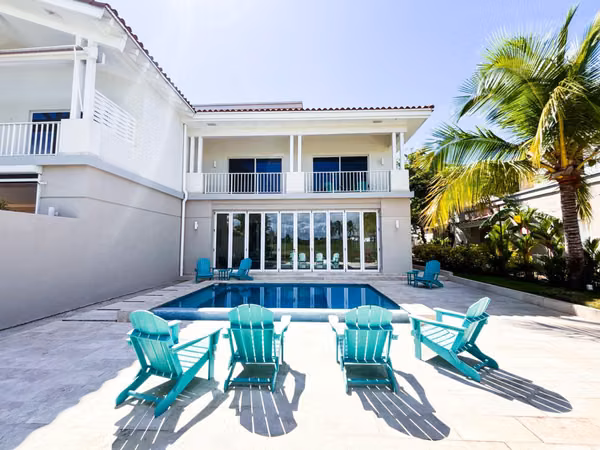 Sale of Villa in Ocean Lake, Buenaventura