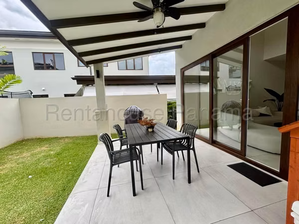 Apartment for Sale in Santa Maria 26jack6009