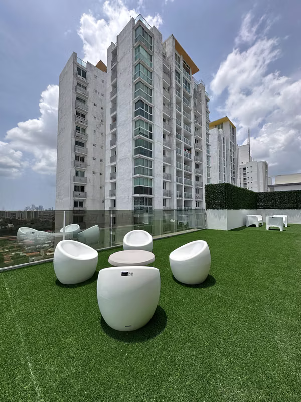 Mi Condado: The Center of Your World in Condado del Rey