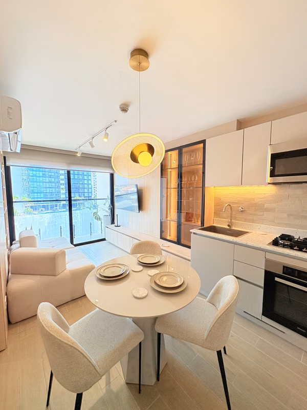 BRAND NEW IN BELLA VISTA, STEPS FROM THE CIRCLE STATION