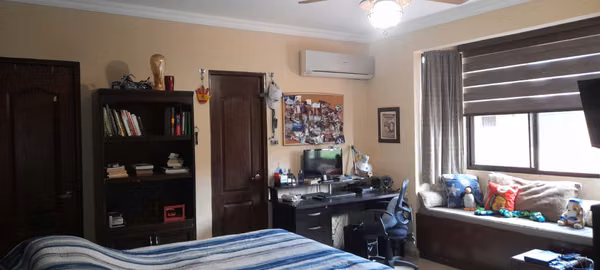 VENDO beautiful house in El Carmen