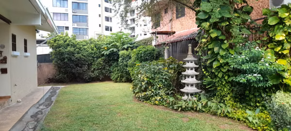 VENDO beautiful house in El Carmen