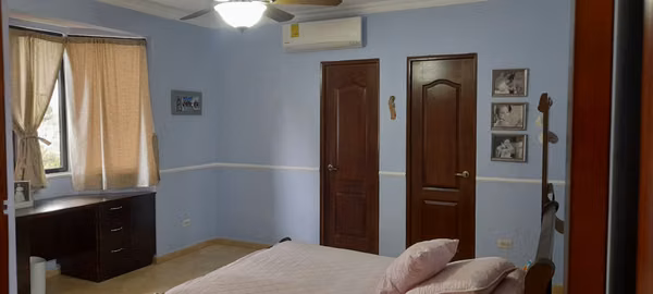 VENDO beautiful house in El Carmen