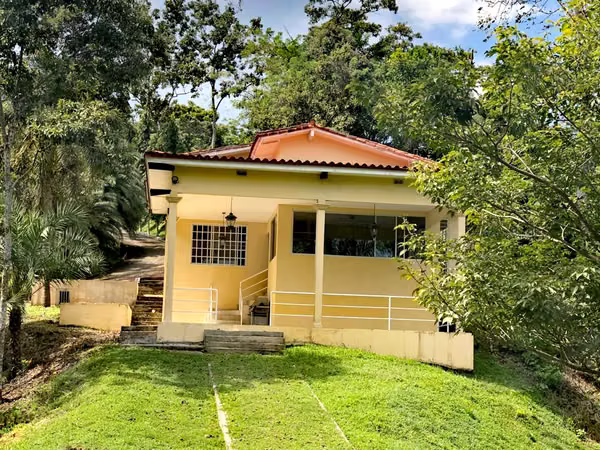 Se Vende villa frente al lago ¡oportunidad de inversión excepcional!