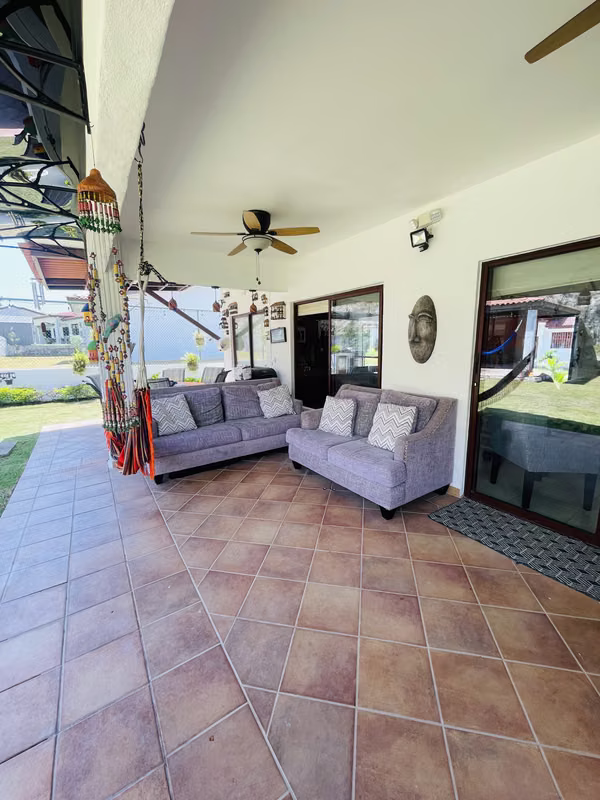 Casa en alquiler en San Carlos – Piedras Gordas | Amplio terreno y área social privada