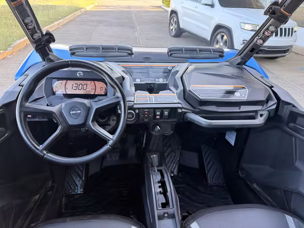 En venta Canam Commander 1000R 2022