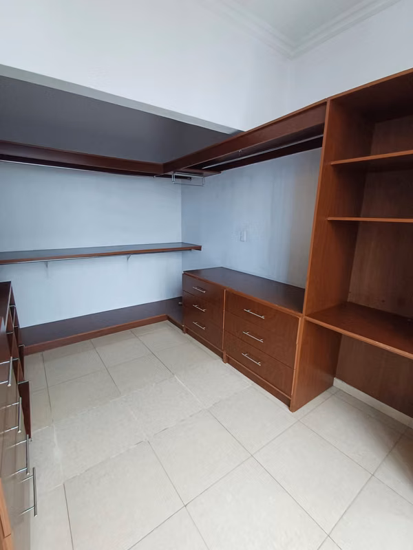 FURNISHED Marina Park 206 m2 3 bd 3 ba near Avenida Balbos, Marbella, Paitilla, Casco Viejo