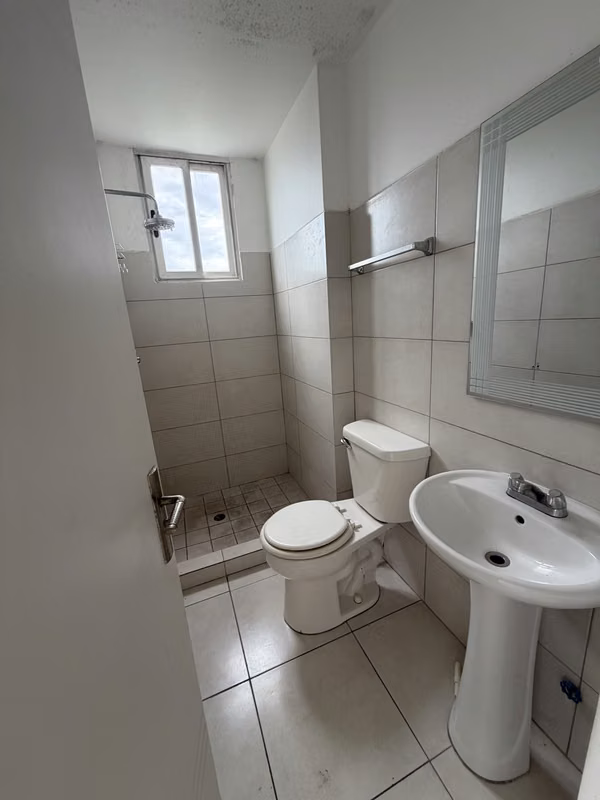 Remate en Venta Apartamento El Crisol Edificio Mystic Valley