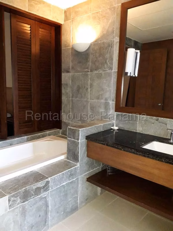 APARTMENT FOR RENT IN BUENAVENTURA MCD25-6317