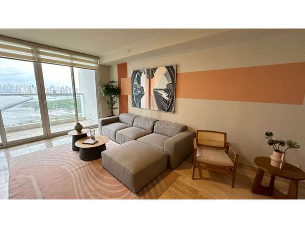 Venta en The Regent Espacioso de lujo con excelente ubicación