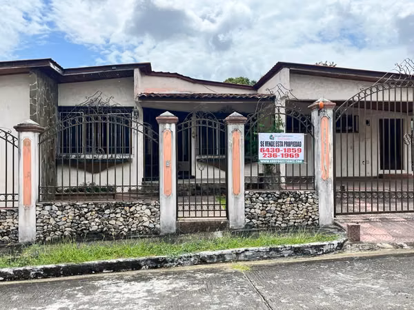 Bank Selling House in Los Cipreses II, San Miguelito