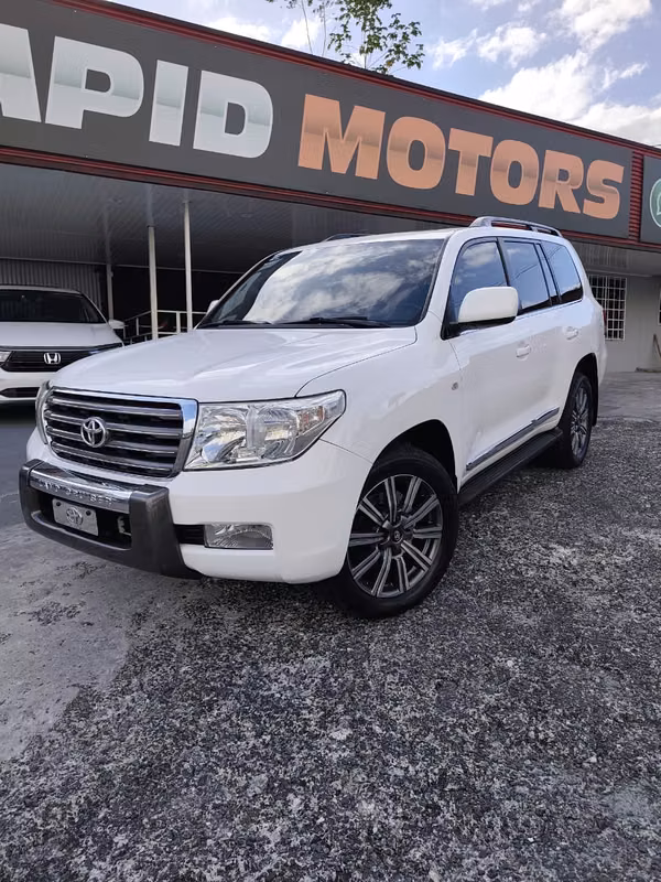 TOYOTA LAND CRUISER 2011