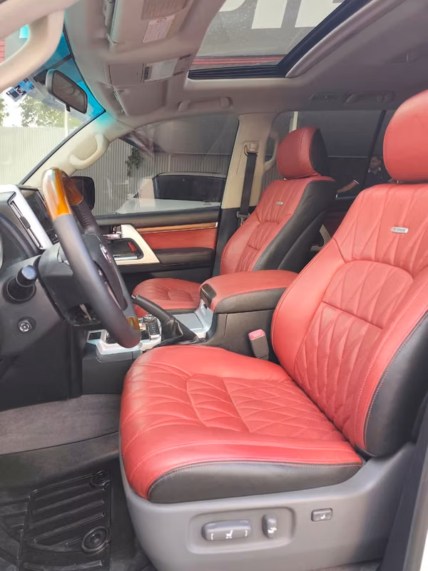 TOYOTA LAND CRUISER 2011