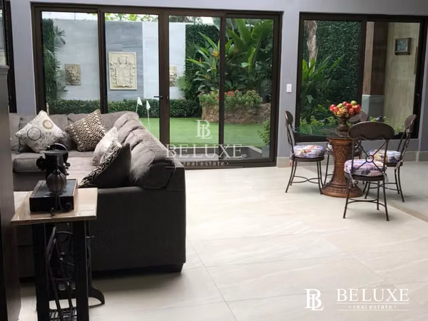FOR SALE REMODELED HOUSE IN ALTOS DEL GOLF (6)