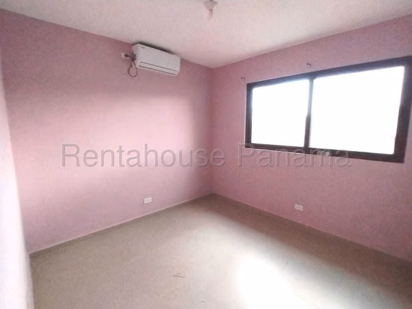 ALQUILER DE CASA EN GARDENIAS BRISAS DEL GOLF HQ