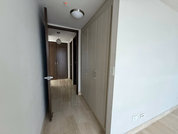 Selling Apartment at the Regent Costa del Este