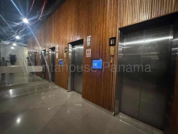 Apartment for Sale on Balboa Avenue VLU26-5619