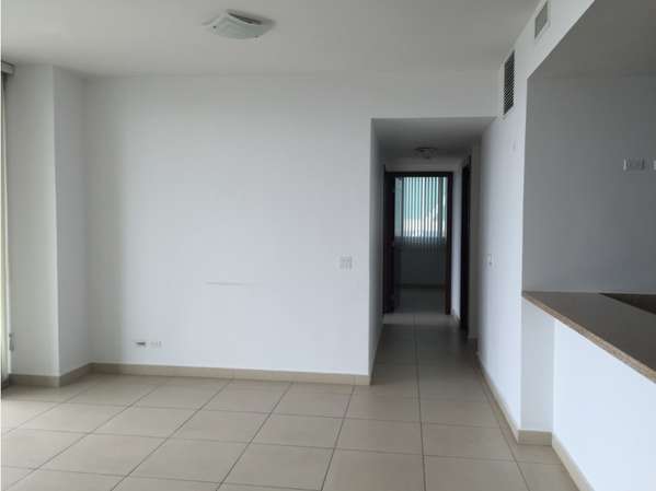 Apartamento en venta con línea blanca en Punta Pacífica