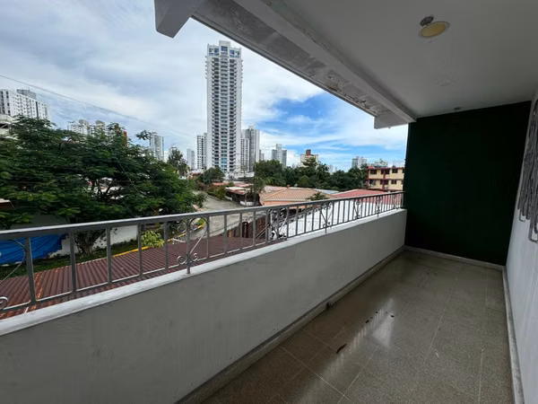 Commercial Office of Two Plants for Rent