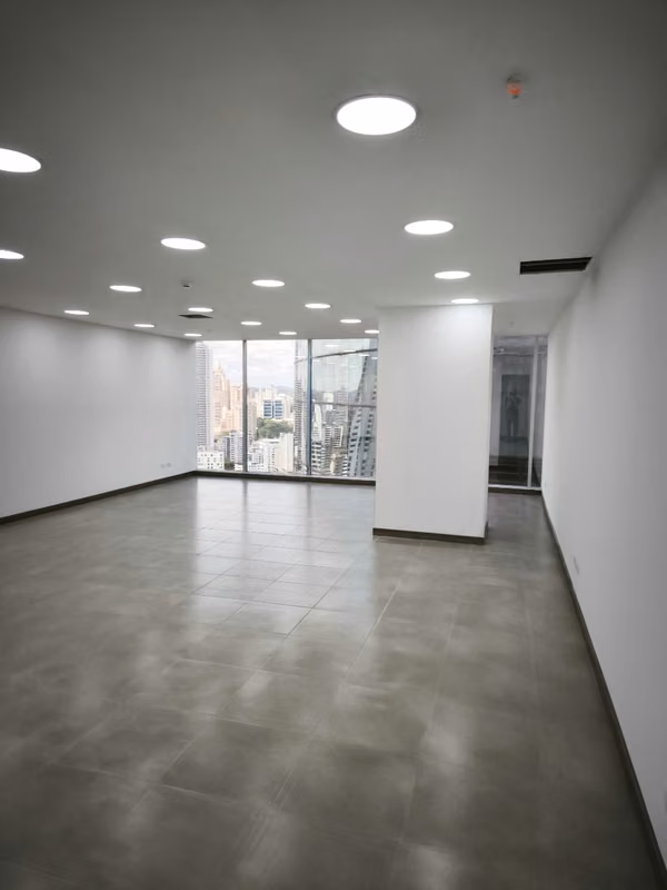 Alquiler de Oficina en Obarrio, PH Atrium Tower, 77m2
