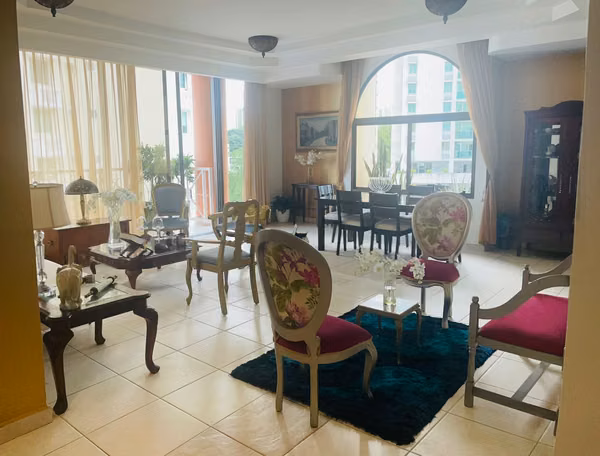 Se Vende Amplio apartamento de 175m² en El Carmen |