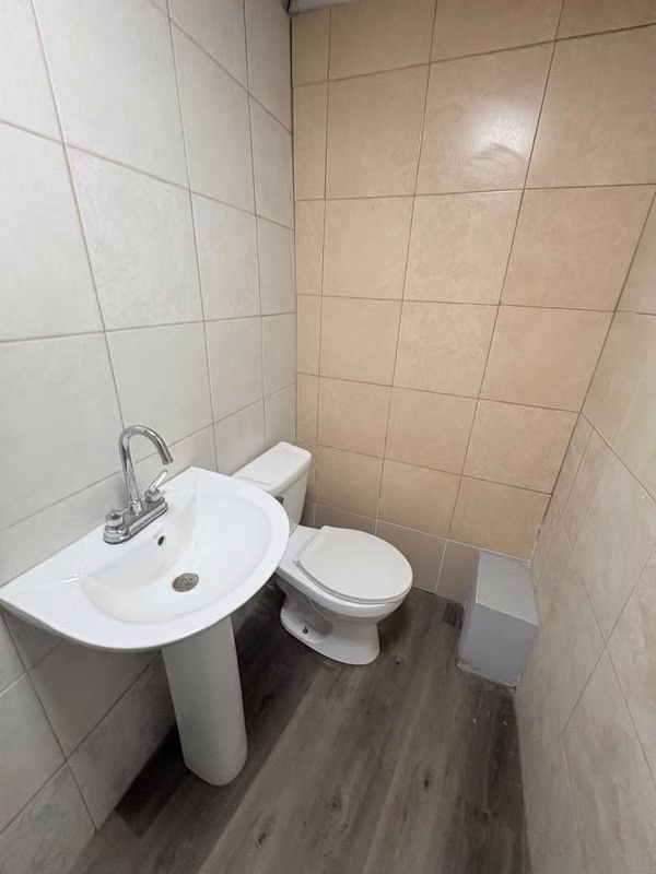 LOCAL COMERCIAL / OFICINA EN PARQUE LEFEVRE – UBICACIÓN ESTRATÉGICA