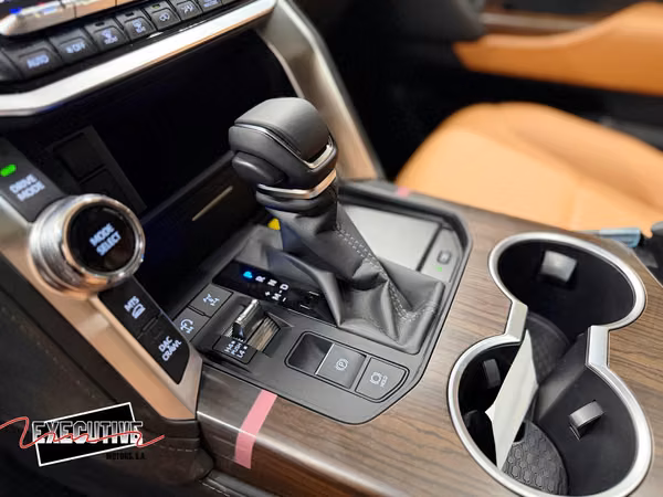 TOYOTA LAND CRUISER LC300