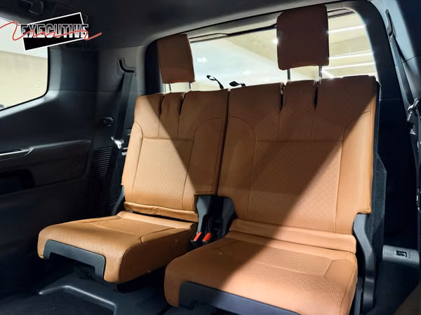 TOYOTA LAND CRUISER LC300