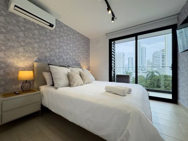 Exclusive sale furnished apartment in PH Living 73