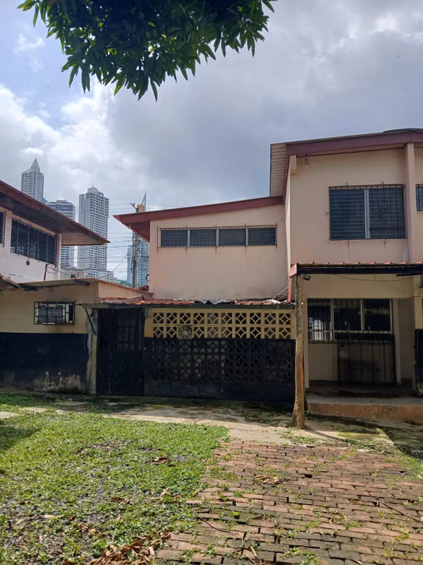 House for Sale in Betania, Los Angeles