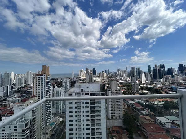 Se vende Apartamento en San Francisco / 171 mts2 / 3 rec / 3.5 baños / cbe / balcón