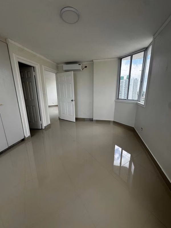 Melissa Foster vende apartamento en PH BRISAS DE SAN FERNANDO, La Loma. MFR1962