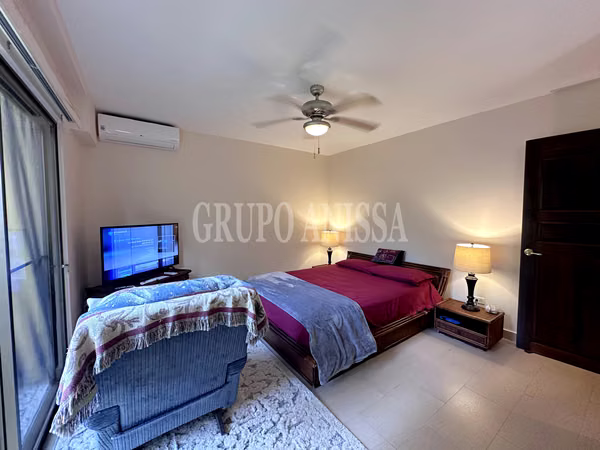 Oportunidad! Se Vende Hermosa Casa con Piscina en Altos del Maria