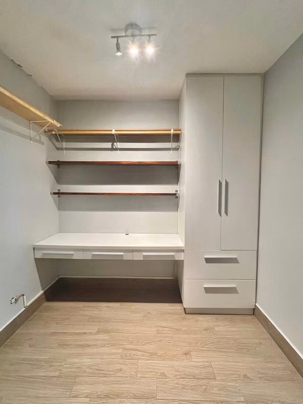 Se vende Casa en Versalles / 3 rec / 3.5 baños / 276 m2