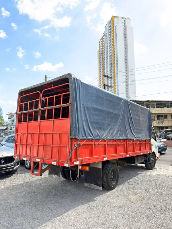 HINO DUTRO 2018