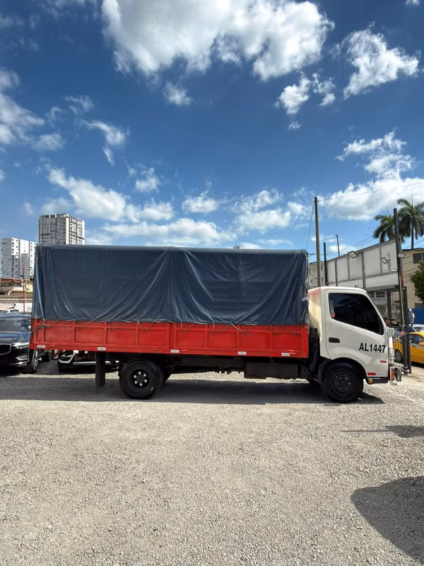 HINO DUTRO 2018